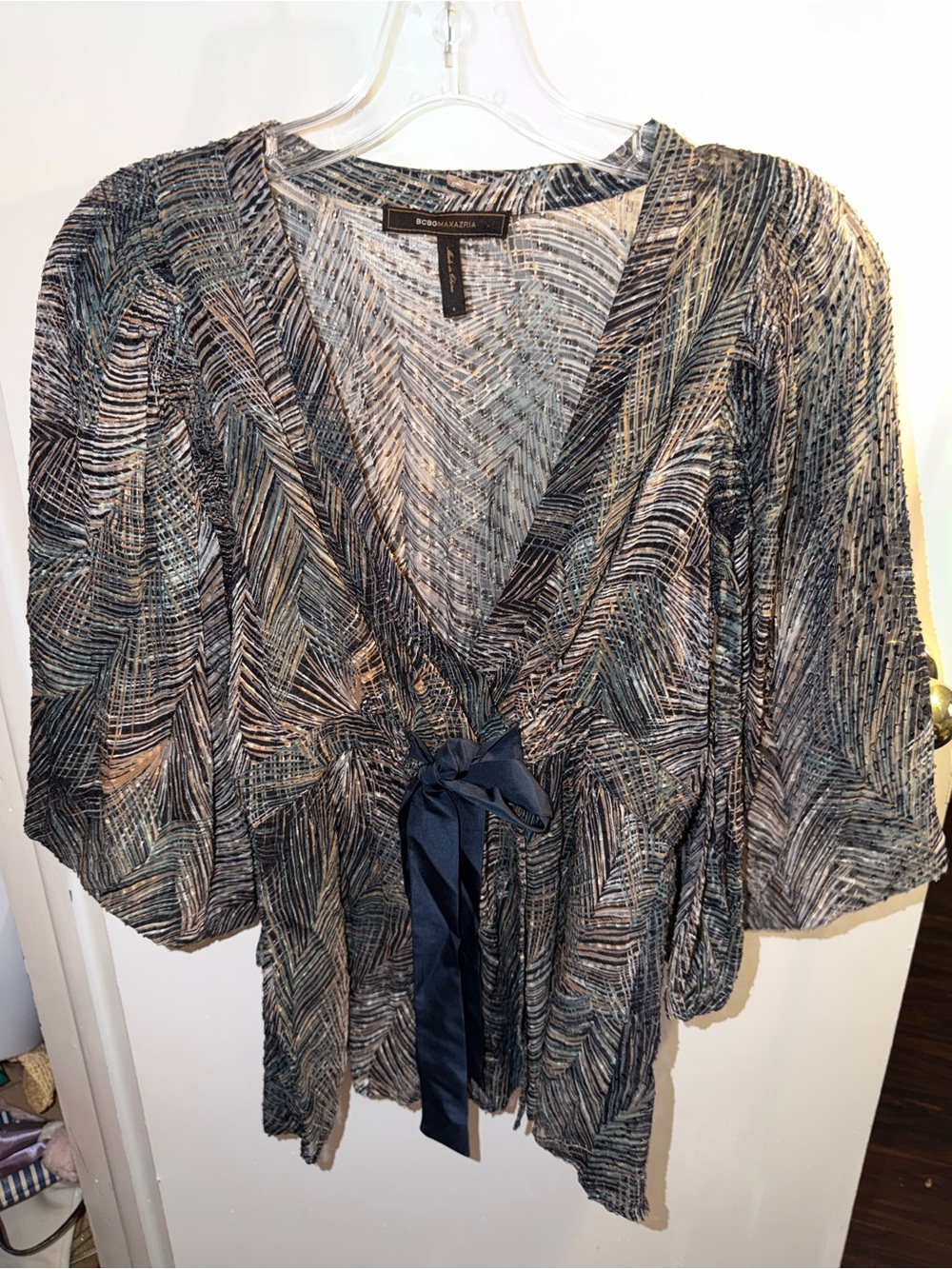 BCBGMAXAZRIA 80% Silk Abstract Print Wrap Blouse Tie Waist Size S